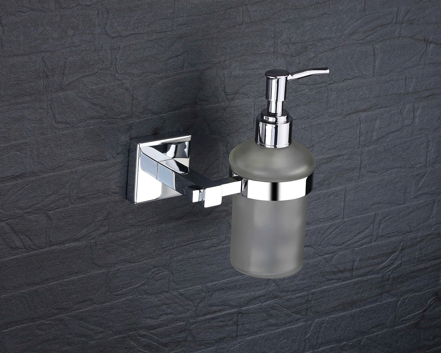 LUIZ Chrome Liquid Dispenser