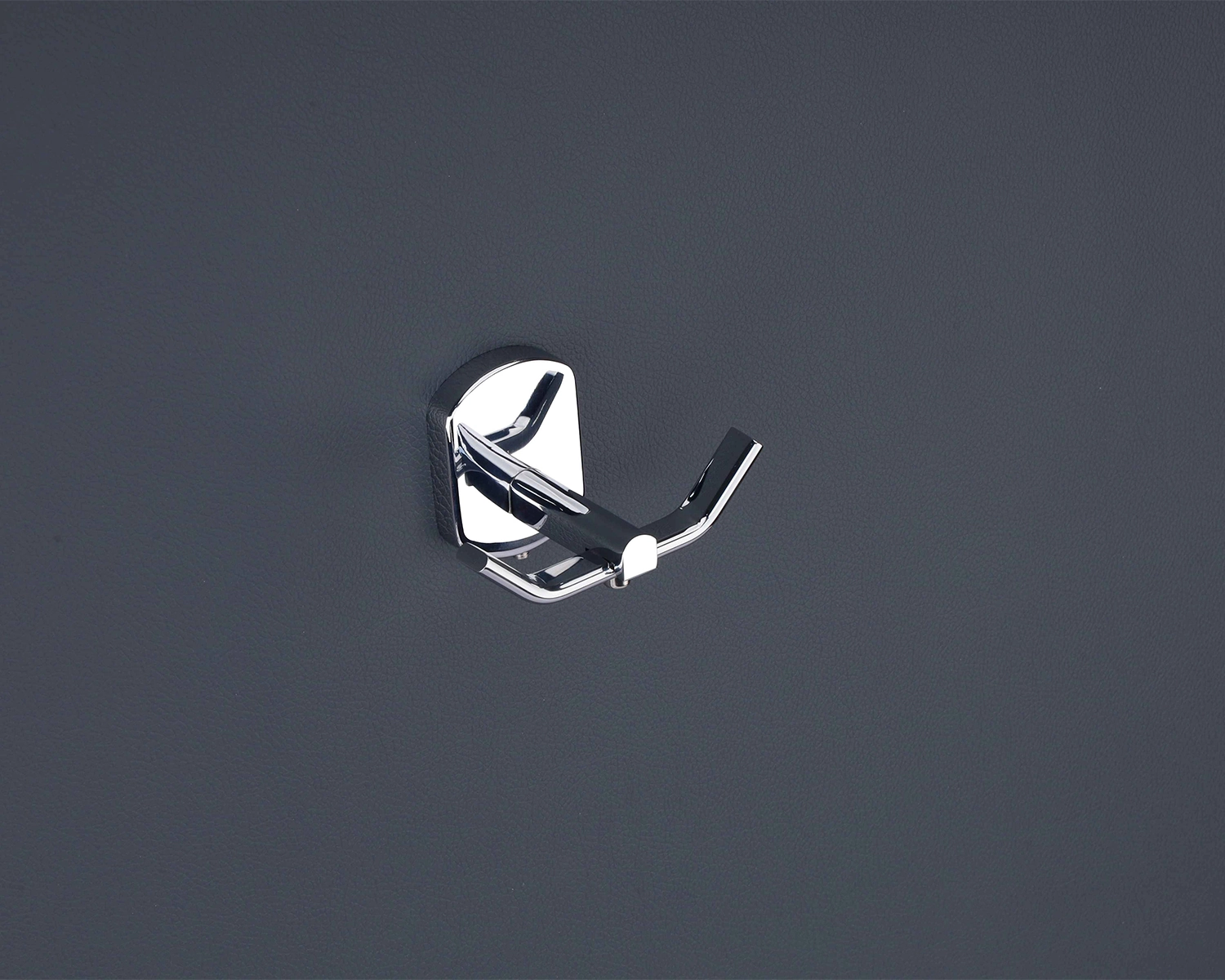 IRIS Chrome Robe Hook